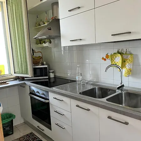 Dony Vicino Alle Spiagge E A 30m Dal Passeggio Serale Holiday home