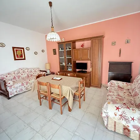 Dony Vicino Alle Spiagge E A 30m Dal Passeggio Serale Holiday home