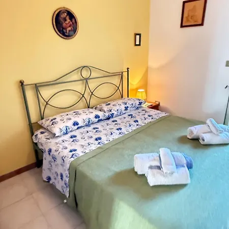 Dony Vicino Alle Spiagge E A 30m Dal Passeggio Serale Holiday home Torre San Giovanni Ugento